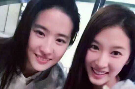 杨幂替身火了，却称：杨幂整的像我，她脸上动过刀子