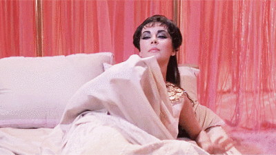 79岁仍在热恋的全球顶级白富美 结婚8次只为寻找爱情