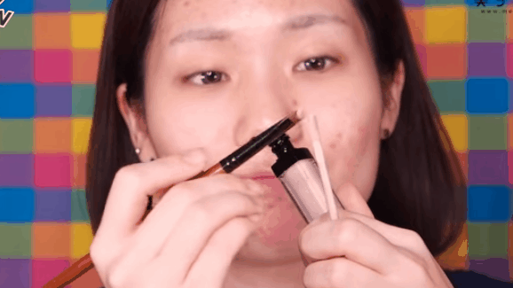 眼周瑕疵隐藏术！卡粉、黑眼圈通通消失不见