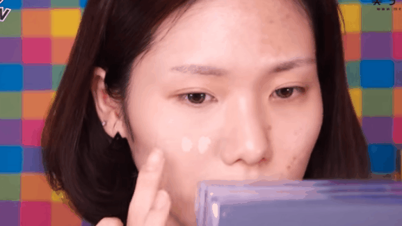 眼周瑕疵隐藏术！卡粉、黑眼圈通通消失不见