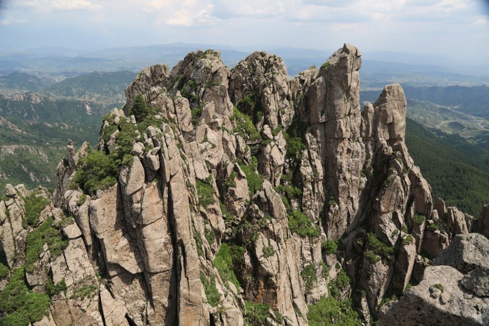 佛顶太子殿在山西芦芽山