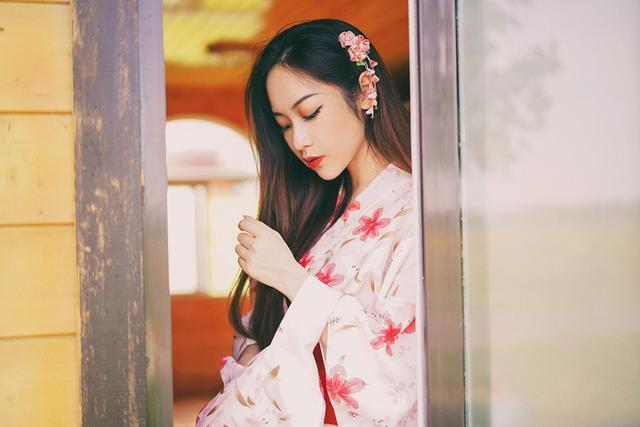 娇俏美艳的和服小姐姐,属于春天里的一丝丝心动