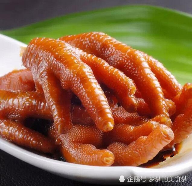 教大家一个五香鸡爪的做法,喜欢的朋友可以在家试着做
