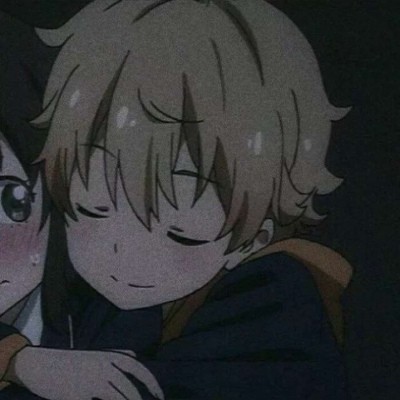 超甜"双人"动漫情侣头像:你看天上的那片云像不像我肚子里的闷气