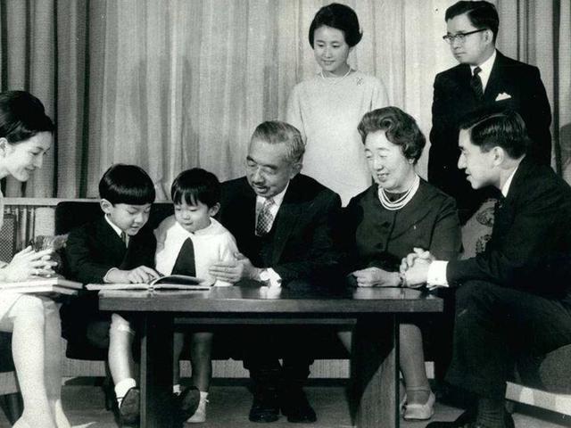灰姑娘,平民皇后,美智子