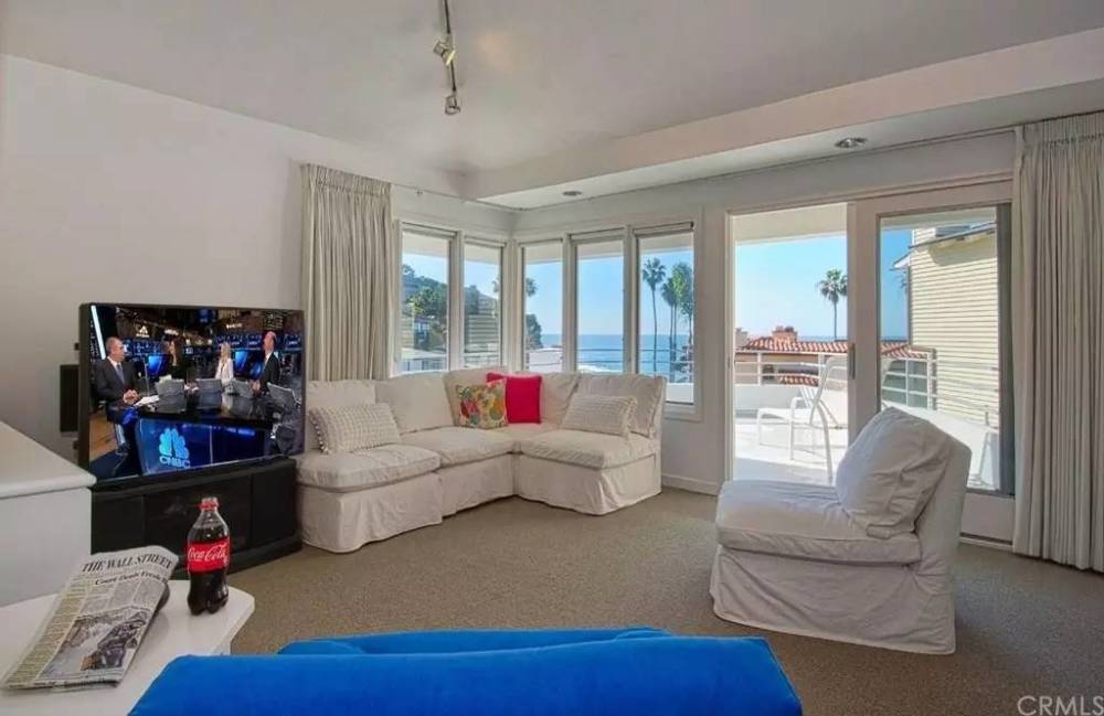 炒房團看了會流淚，巴菲特這棟豪宅46年漲了73倍！