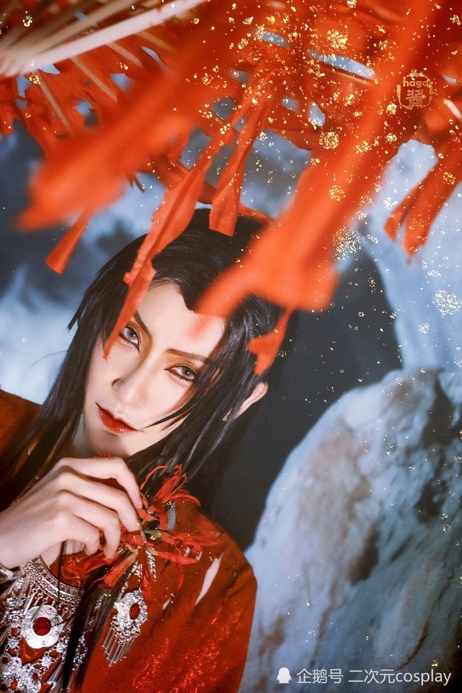 《天官赐福》花城cos,美艳动人,每一个画面都在磕击心灵