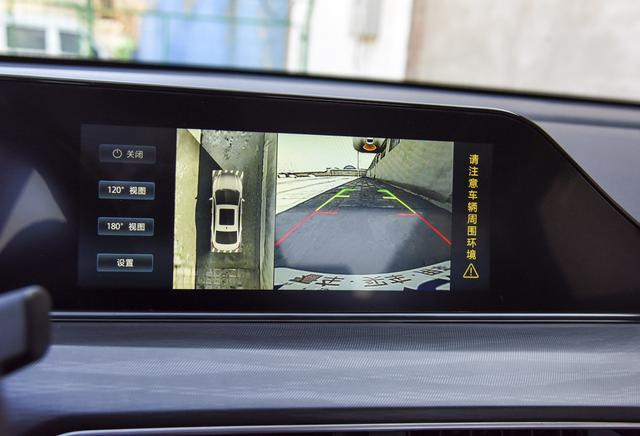 标配倒车影像 上坡辅助,车主:这回我