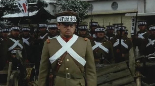 日本战败后,士兵回家看到妻子,为何说后悔没有死在战场?