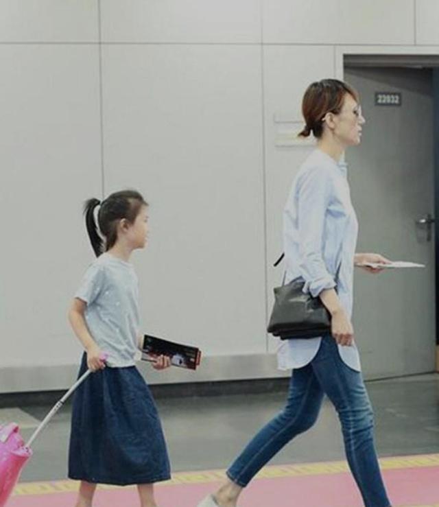 有种遗传叫夏雨袁泉的女儿,10岁拥有高颜值,成长之路如"开挂"