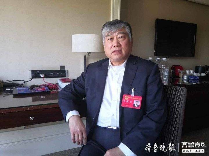 李文杰:加大对传统中医中药的扶持力度