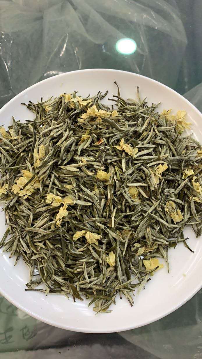 茉莉花茶-碧潭飘雪