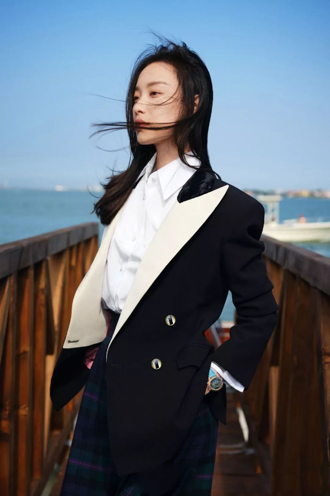 倪妮这气质真不是p的吗?简约款也能穿出文艺感,骨子里