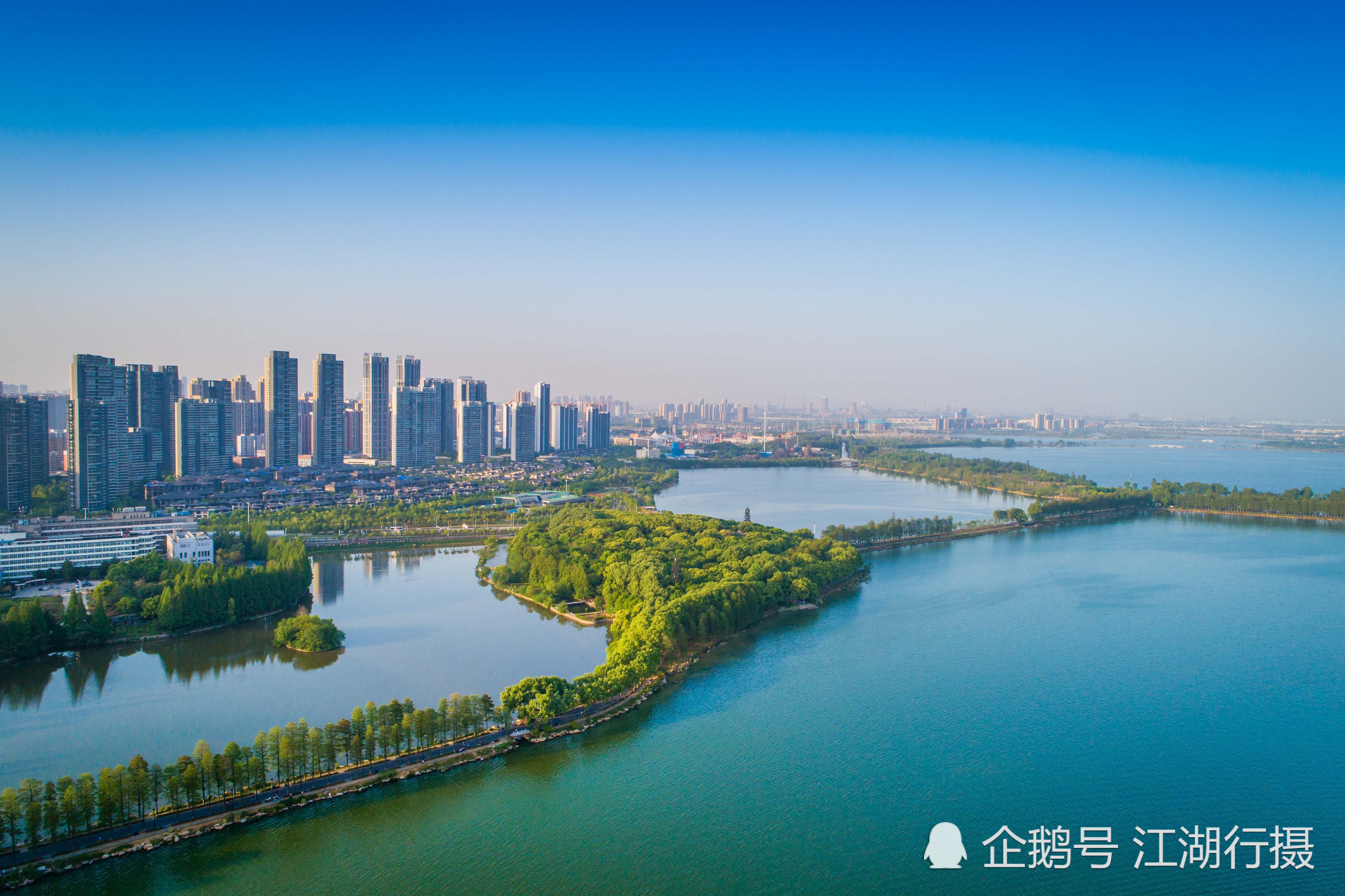 武汉东湖生态旅游风景区,是以大型自然湖泊为核心,湖光山色为特色,是