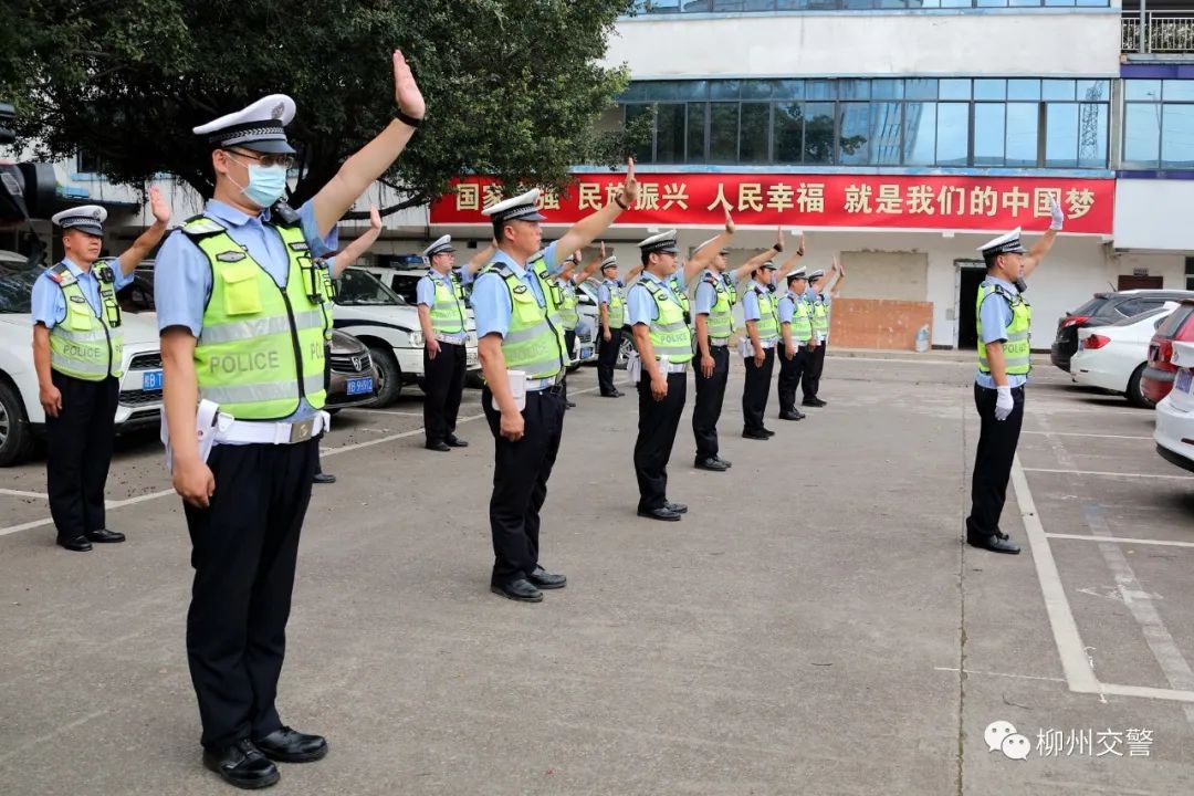 柳州交警开展警务实战技能培训,树立良好执法形象