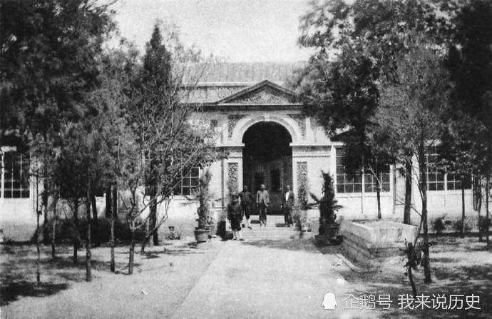 1875年,日本获得批准后,在北京开设公使馆.