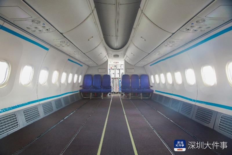 改装两架波音737,拆除座椅,深航将客机变成"空中货车"