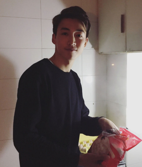 如今生活照曝光,帅成韩国欧巴