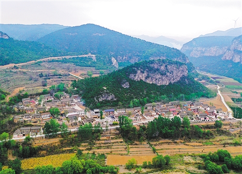 ▼如今的陵川县附城镇台北村,青山绿水,景色宜人.