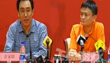 正惊gif:强大的身体!小哥胸部力量惊人,做到普通人都做不来的事