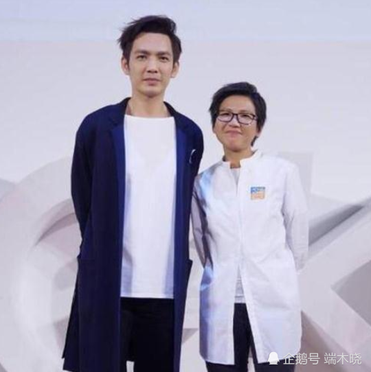 上帝把爱心给了钟汉良,却忘记了他妹妹,钟家兄妹长相反差让人吃惊