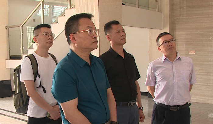 省旅游发展集团有限责任公司总经理刘革生到我县调研