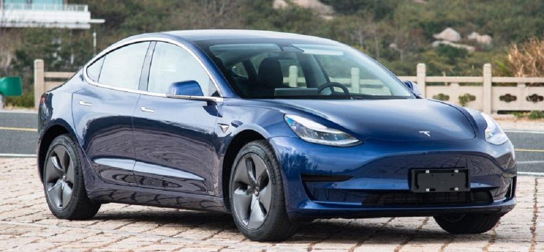 纯电"小霸王"model 3有多值得买?车主们的这5点真实评价很中肯