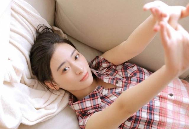 在家时,女人有这3种表现,多半是出轨了,尤其是第一种