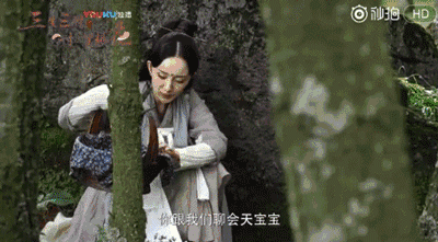 杨幂在床上教赵又廷拍大片,三生三世花絮都好看