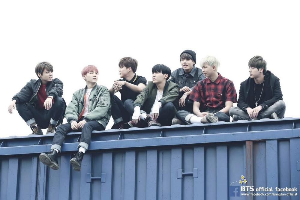 当红鲜肉团遭4家粉丝手撕,不长心还是人红是非