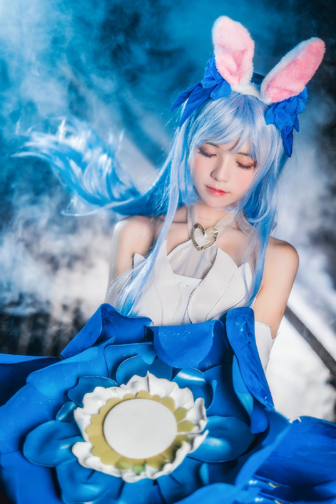 公孙离"花间舞":最好的阿离将最美的花送给你!