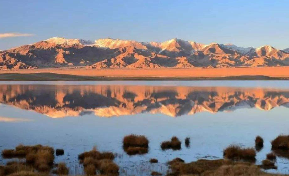 新疆阿尔金山与青海,西藏交界,有着比金子还灿烂夺目的财富?