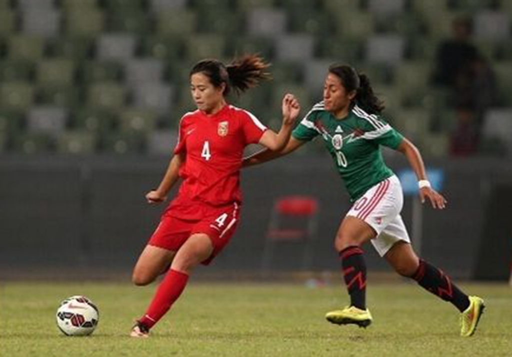征服韩国球迷的中国女足球员!场外气质极佳,年过30岁仍单身