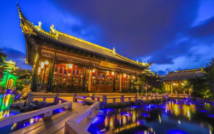 藏在上海市的中式皇宫酒店:耗资20亿打造,景致不输苏州园林