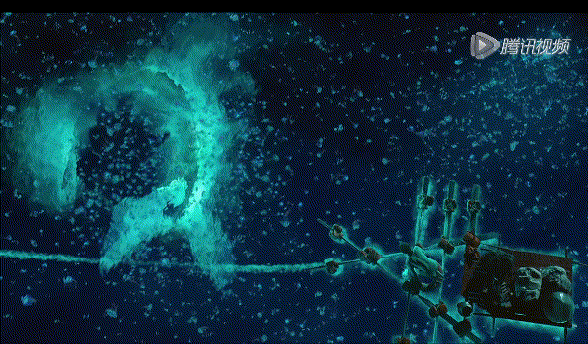 梦幻蓝光如星辰坠落