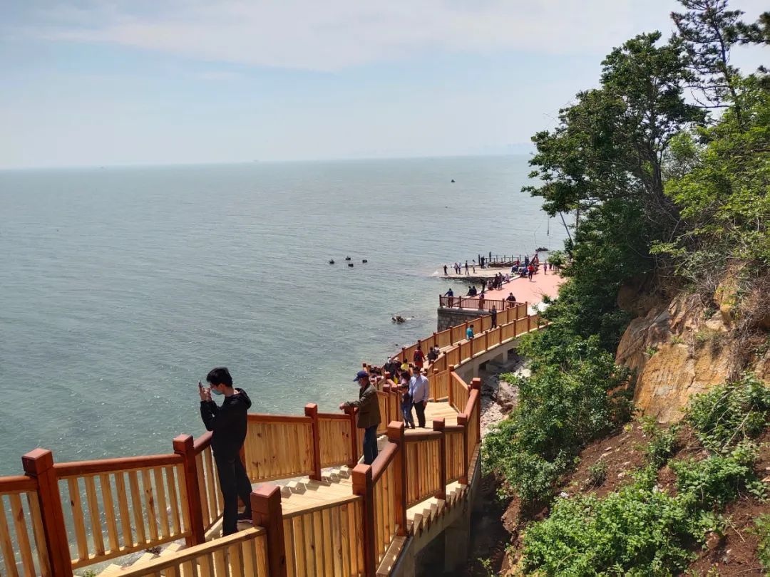 烟台海边这处景点刚建好,太漂亮了