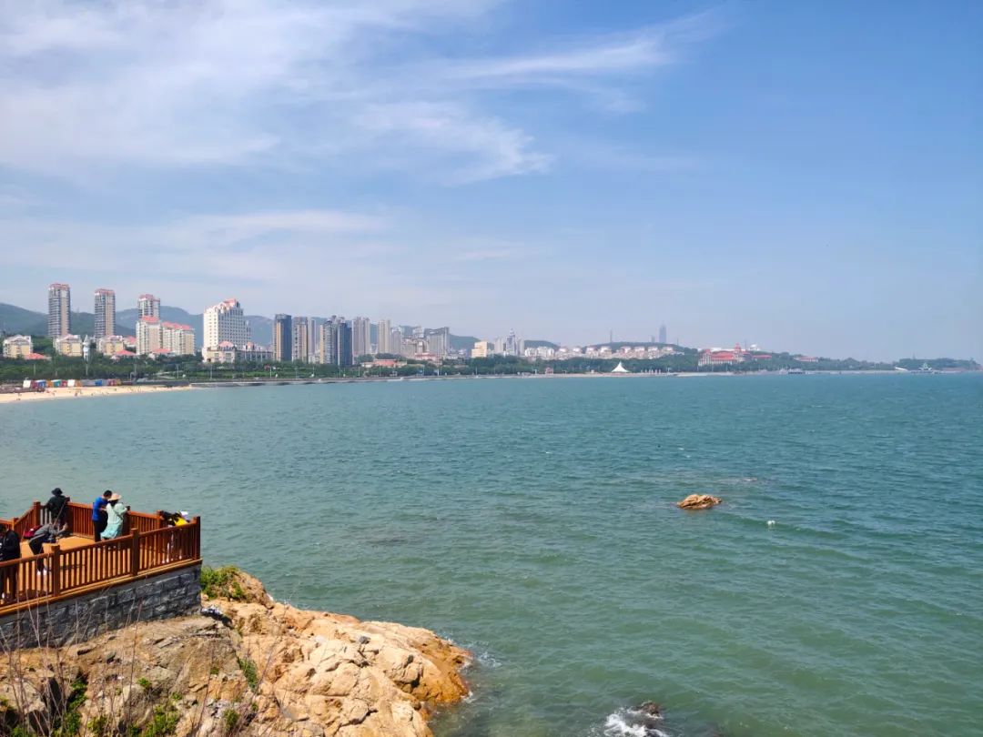 烟台海边这处景点刚建好,太漂亮了
