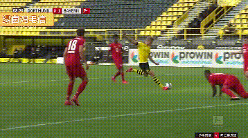 博阿滕胳膊肘明显外拐,硬生生挡出哈兰德射门,var难道