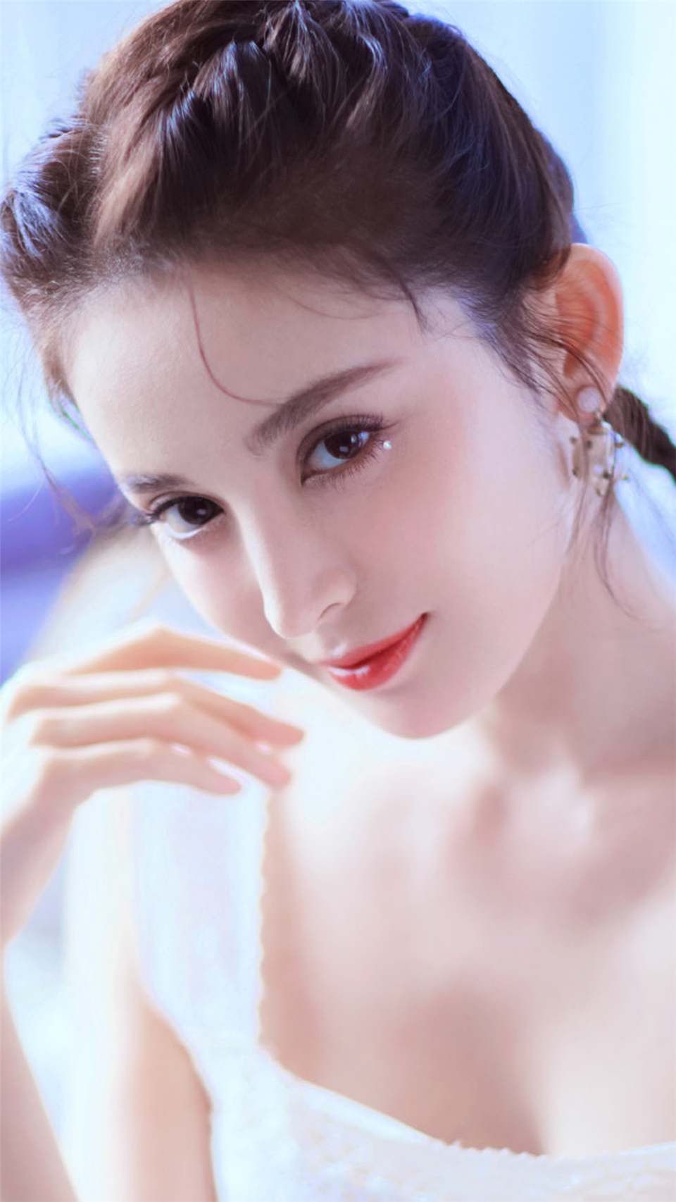 小清新养眼气质影视演员美女明星古力娜扎白色连衣裙迷人写真