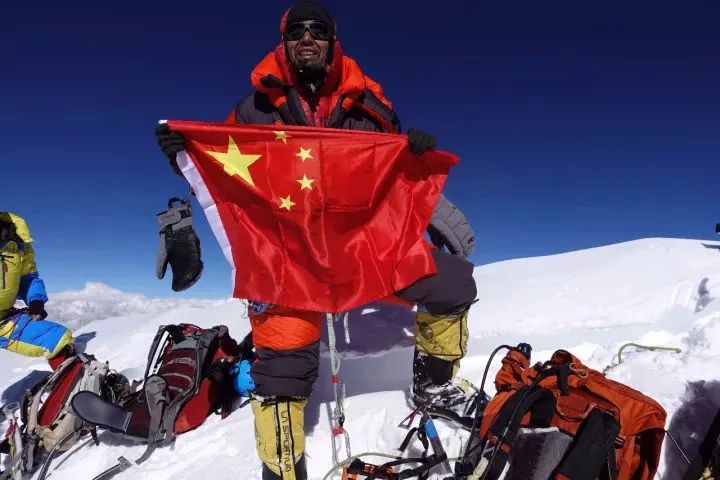33名深圳人曾登顶珠峰,王石创下多项纪录!