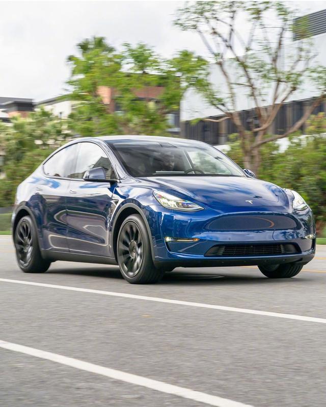 实拍特斯拉model y!国产版本明年上市,上海工厂扩建一