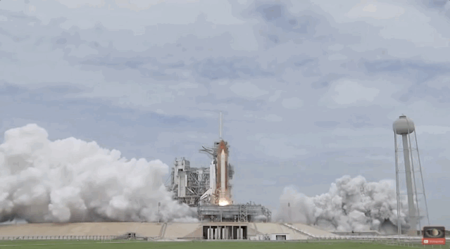 只好苦哈哈地搭乘俄罗斯火箭运载的联盟号宇宙飞船飞往国际空间站(iss