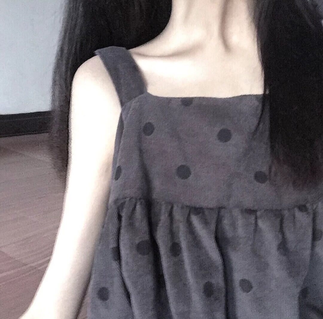 不露脸女生头像:生活不是林黛玉,不会因为忧伤而风情万种!