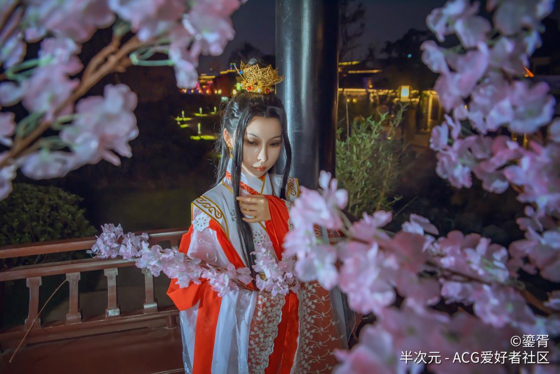 【天官赐福】太子悦神cos 上元佳节,神武大街,惊鸿一瞥,百世沦陷