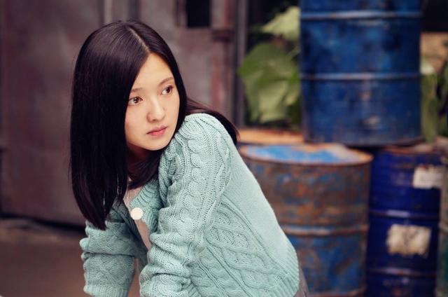 曾被赵宝刚力挺的傅晶,出演《猎狐》被嘲装嫩,42岁不能美了吗?