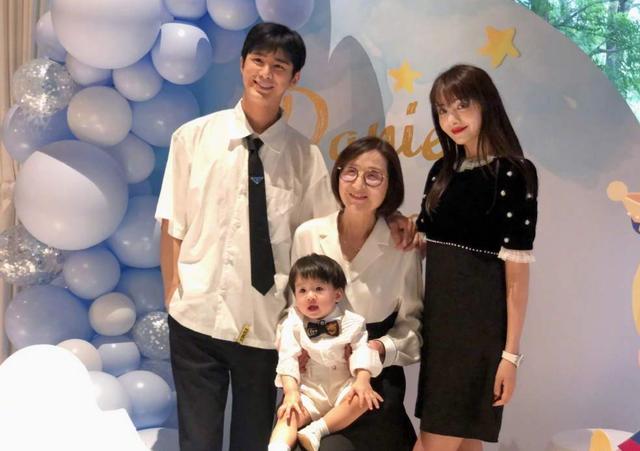姜潮妈妈婚前买别墅,房产证却只写儿媳麦迪娜名字