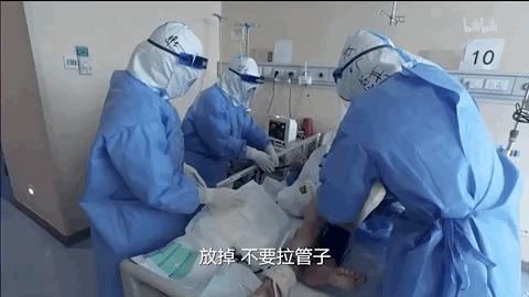 27个插管,2个做ecmo(体外膜肺氧合),6个上crrt(体外循环血液净化).
