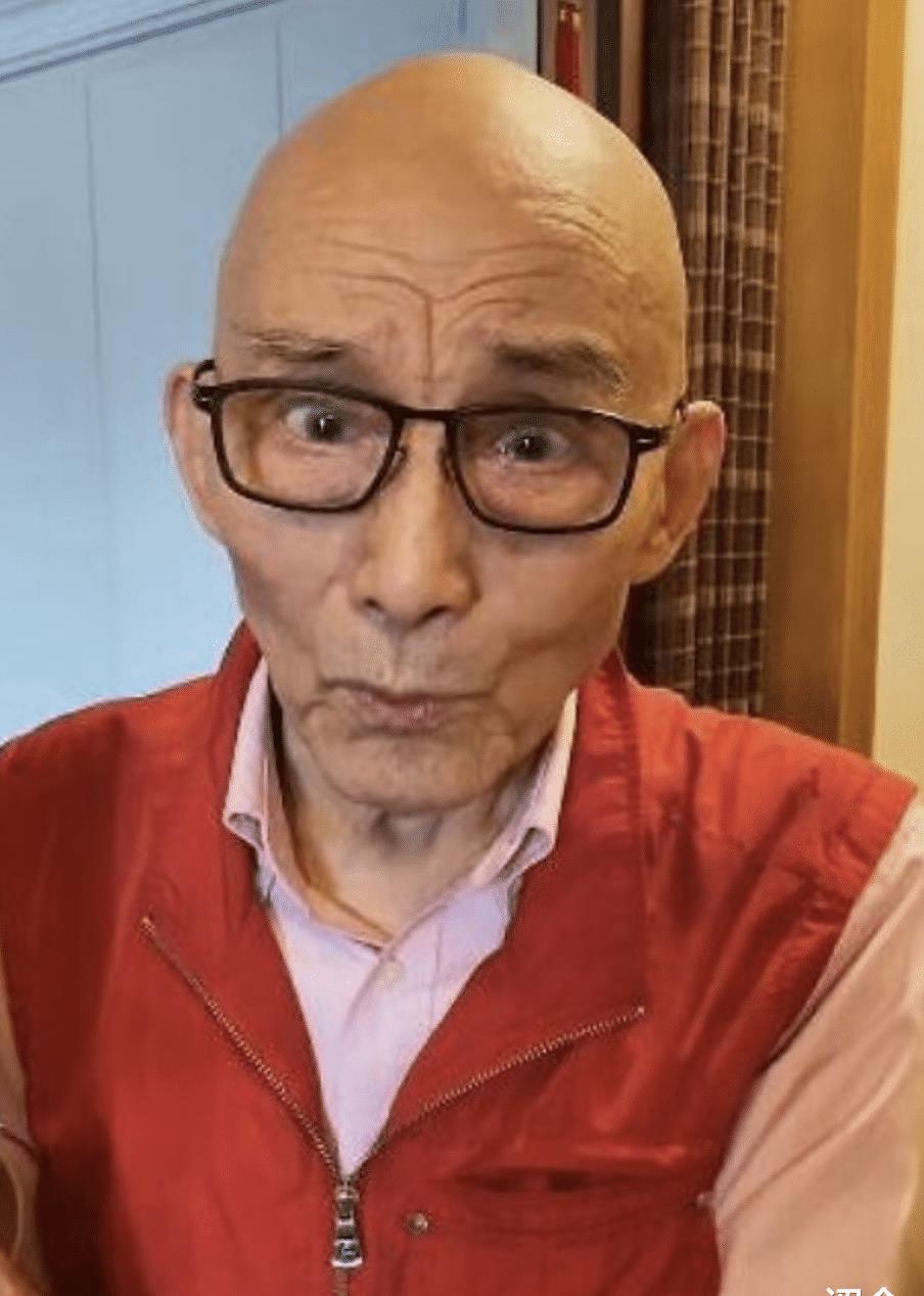 87岁"济公"游本昌近照曝光,精神矍铄气色好!