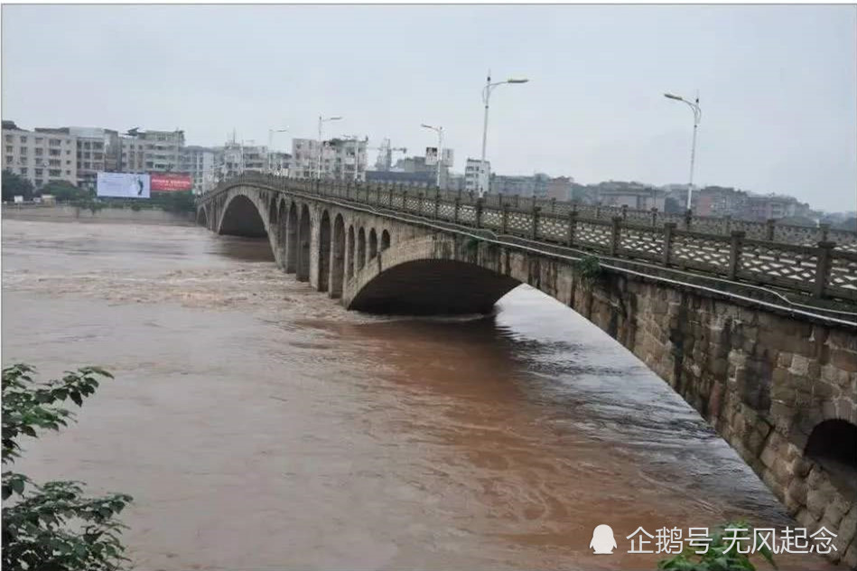 建国,沱江大桥,港珠澳大桥,桥梁,爆破