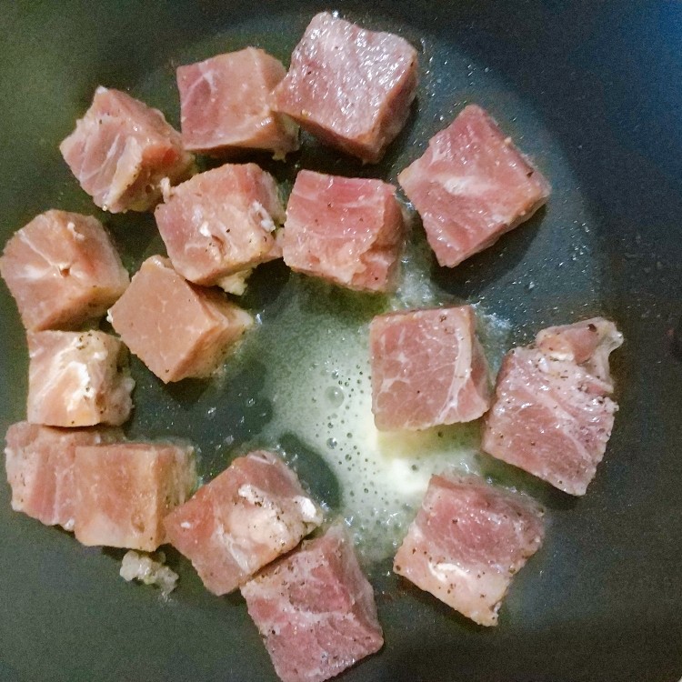 香煎牛肉粒,不仅非常好吃,而且超级下饭!